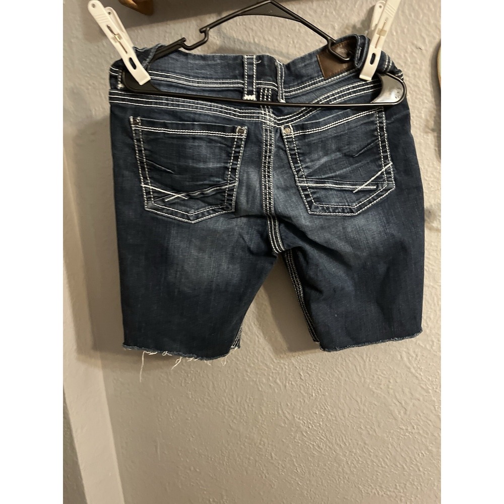 BKE Buckle Shorts Womens Size 31 Dakota Bermuda Denim Embroid Inseam 10 Inches - Picture 4 of 8